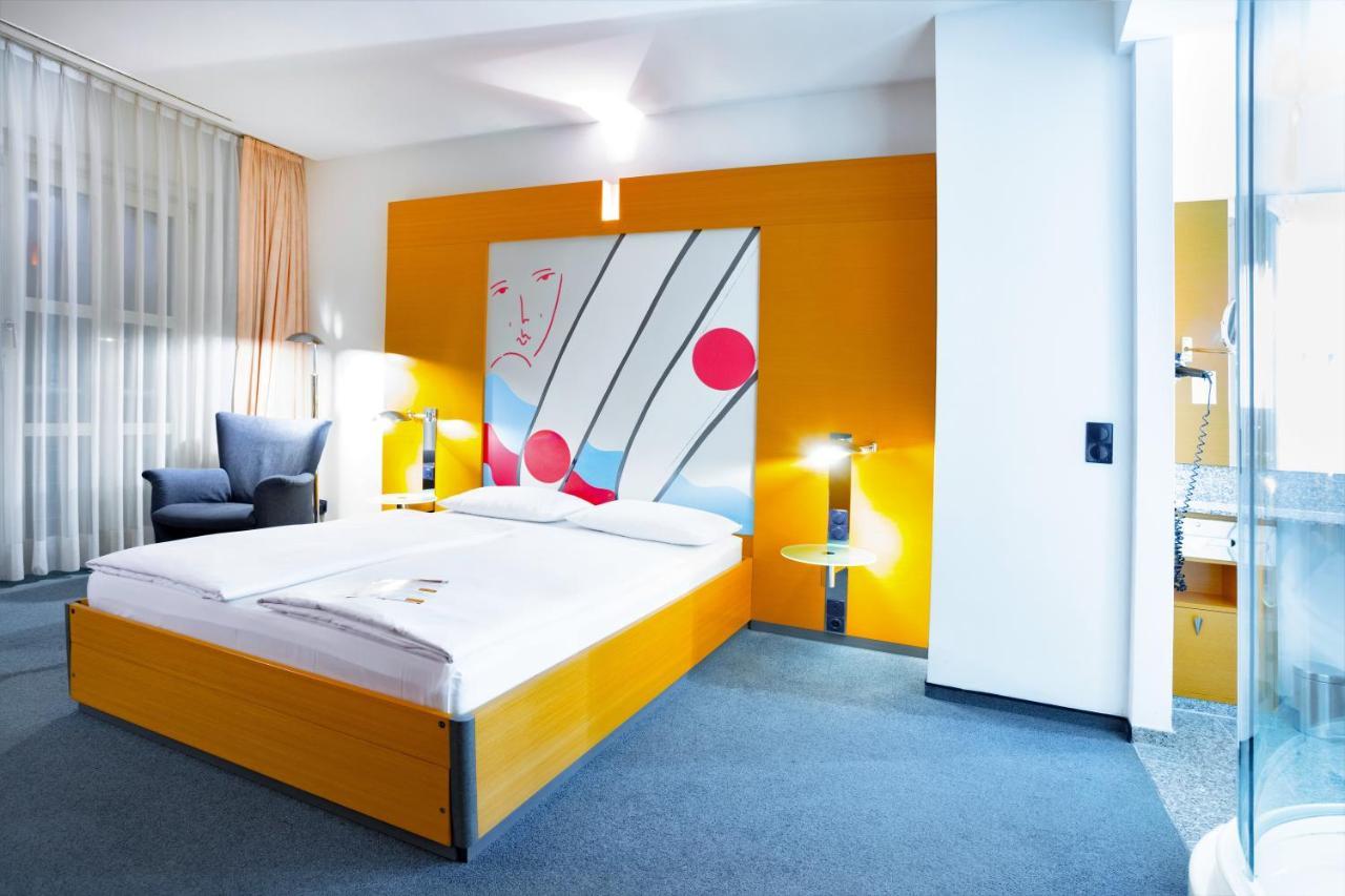 Hotel Berlin Ostbahnhof ภายนอก รูปภาพ